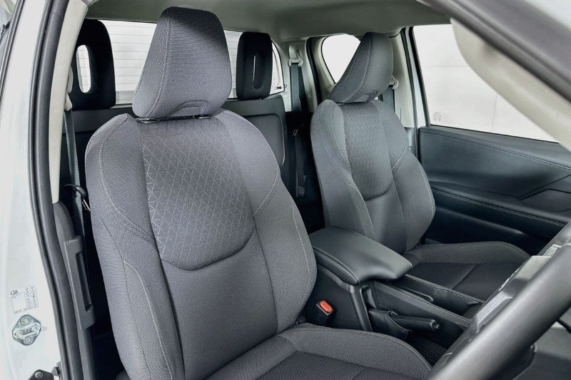 
								Toyota HILUX GUN226R SR (4×4) full									