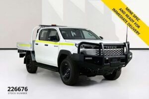 Toyota HILUX GUN227R SR 48V (4×4)
