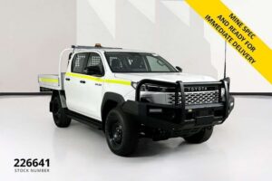 Toyota HILUX GUN227R SR 48V (4×4)