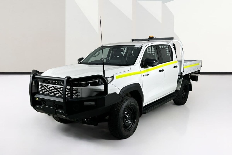 
								Toyota HILUX GUN227R SR 48V (4×4) full									