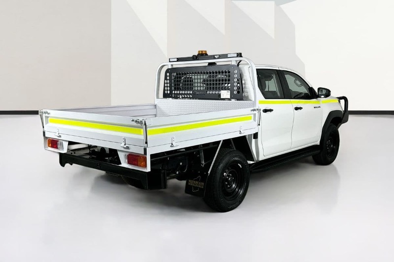 
								Toyota HILUX GUN227R SR 48V (4×4) full									