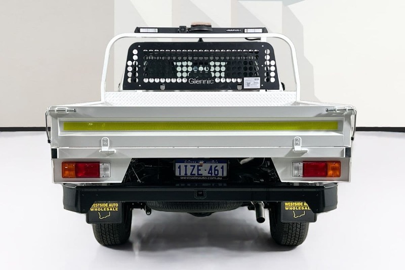 
								Toyota HILUX GUN227R SR 48V (4×4) full									