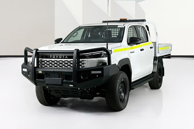 
								Toyota HILUX GUN227R SR 48V (4×4) full									