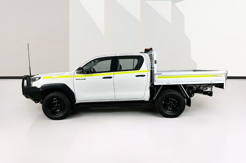 
								Toyota HILUX GUN227R SR 48V (4×4) full									