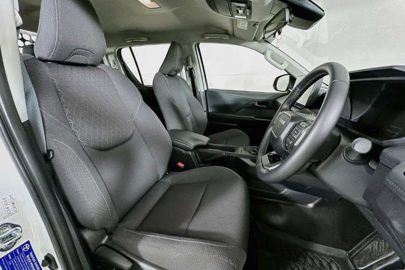 
								Toyota HILUX GUN227R SR 48V (4×4) full									