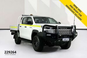 Toyota HILUX GUN227R SR 48V (4×4)
