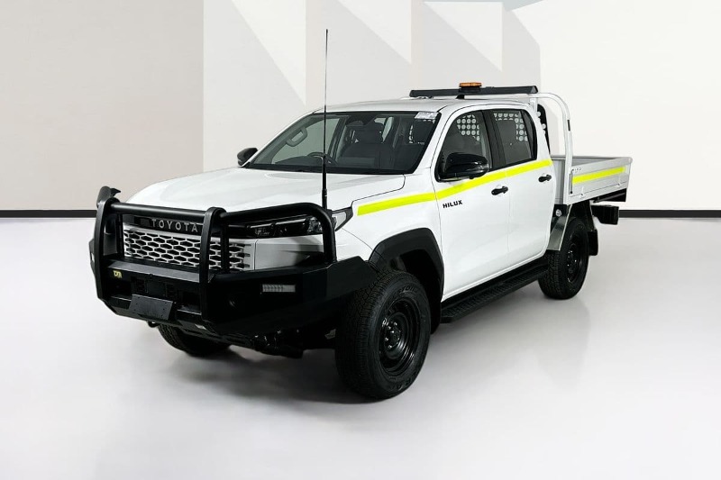 
								Toyota HILUX GUN227R SR 48V (4×4) full									