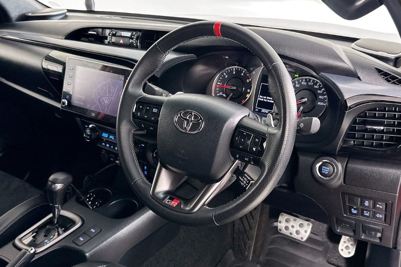 
								Toyota HILUX GUN126R GR-SPORT (4×4) full									