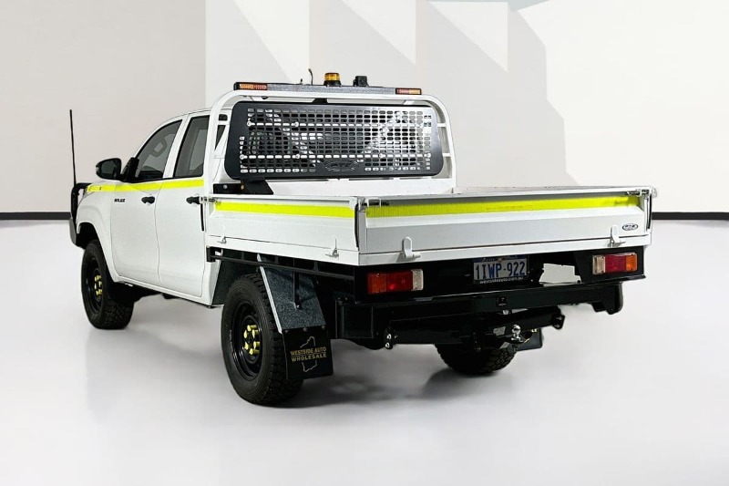 
								Toyota HILUX GUN226R WORKMATE (4×4) full									