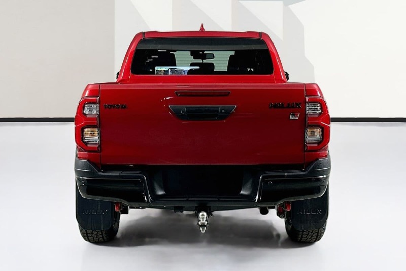 
								Toyota HILUX GUN126R GR-SPORT (4×4) full									