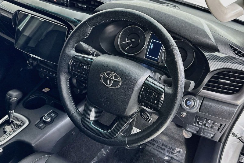 
								Toyota HILUX GUN126R RC SR5 48V (4×4) full									