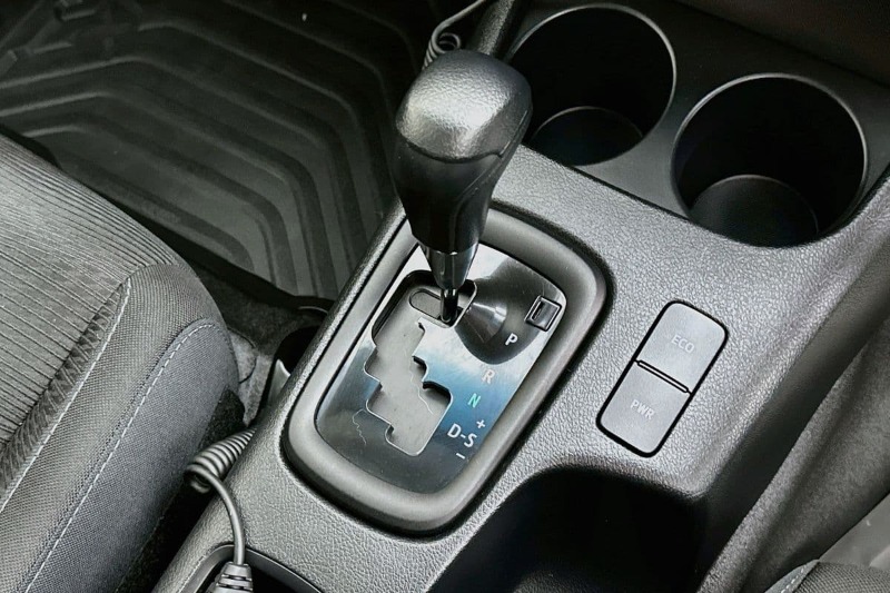 
								Toyota HILUX GUN126R SR (4×4) full									