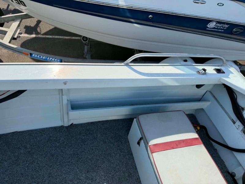 
								Brooker 410 Sportsman R/A – 2001 Model full									
