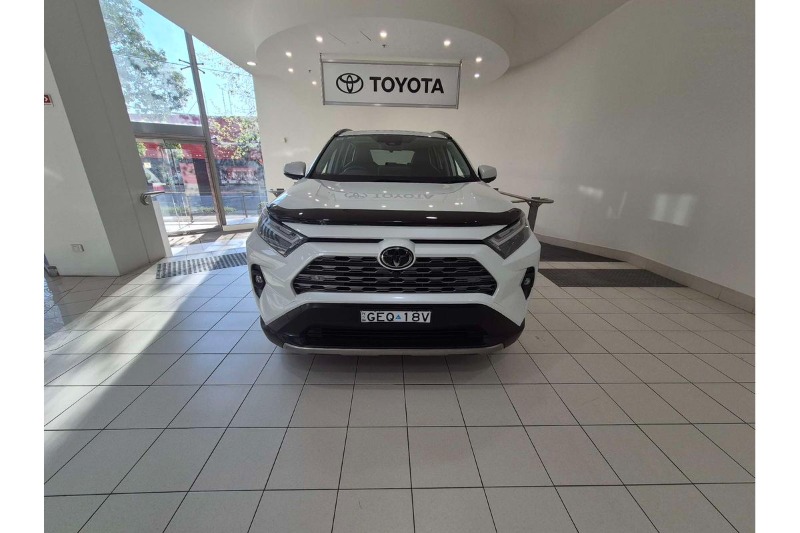
								Toyota RAV4 Cruiser full									