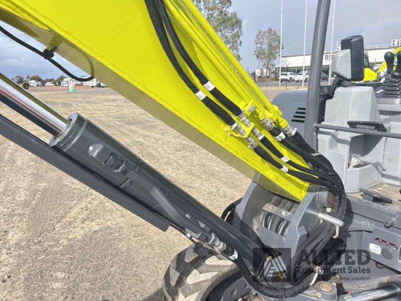 
								2024 Develon DX55R-7M Mini Excavator (Unused) full									