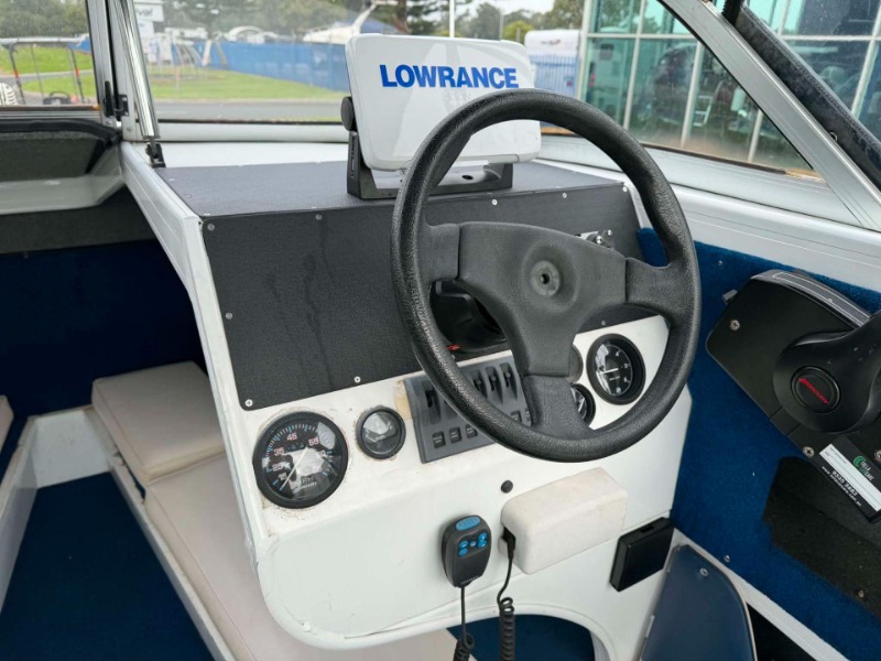 
								Stacer 575 Coral runner – 2007 Model full									