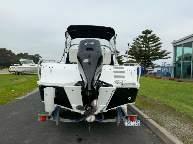 
								Stacer 575 Coral runner – 2007 Model full									
