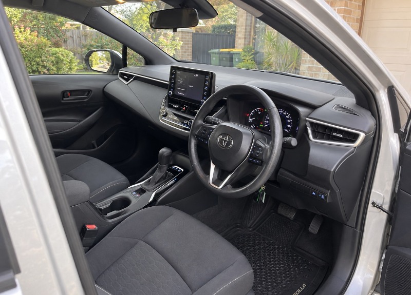 
								2022 Toyota Corolla – ZWE211R Ascent Sport Hybrid Hatchback 5dr E-CVT 1sp 1.8i/53kW Hybrid full									