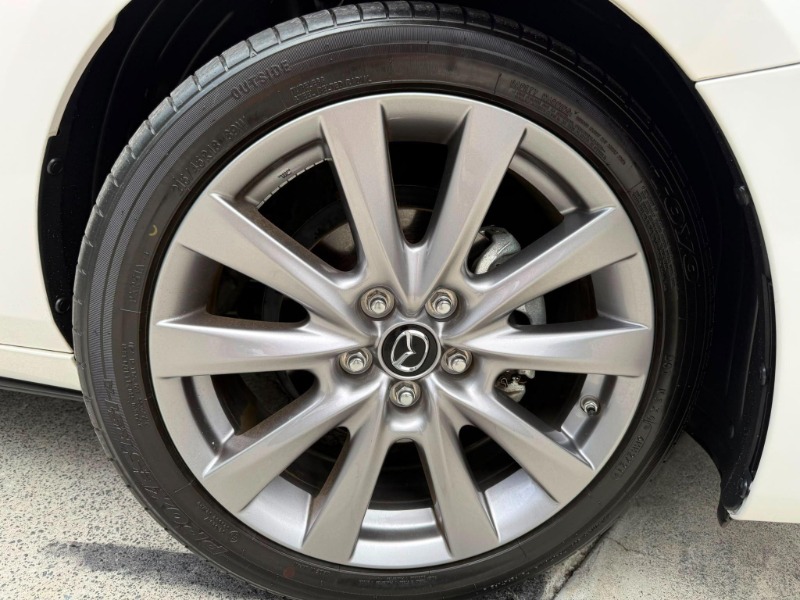 
								MAZDA 3 BP SERIES G20 EVOLVE full									