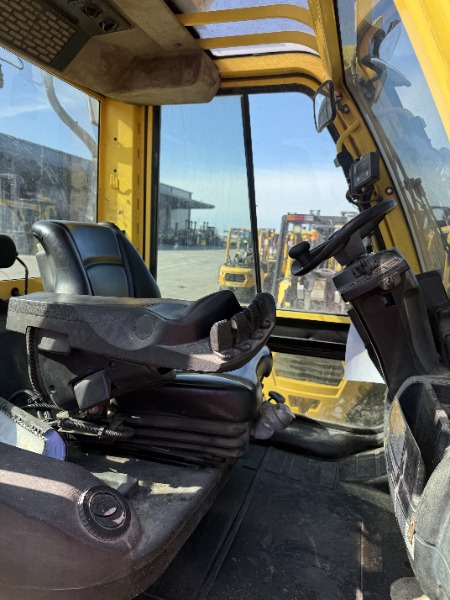 
								Used Hyster 9 Tonne Forklift full									