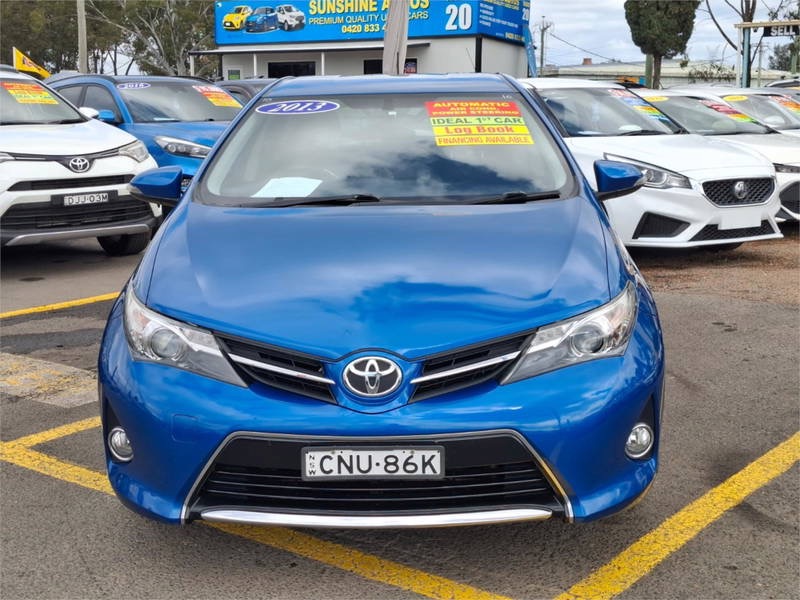 
								2013 TOYOTA COROLLA full									