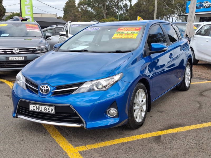 
								2013 TOYOTA COROLLA full									