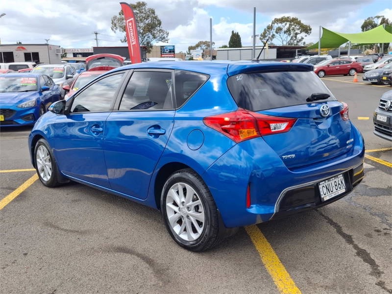 
								2013 TOYOTA COROLLA full									