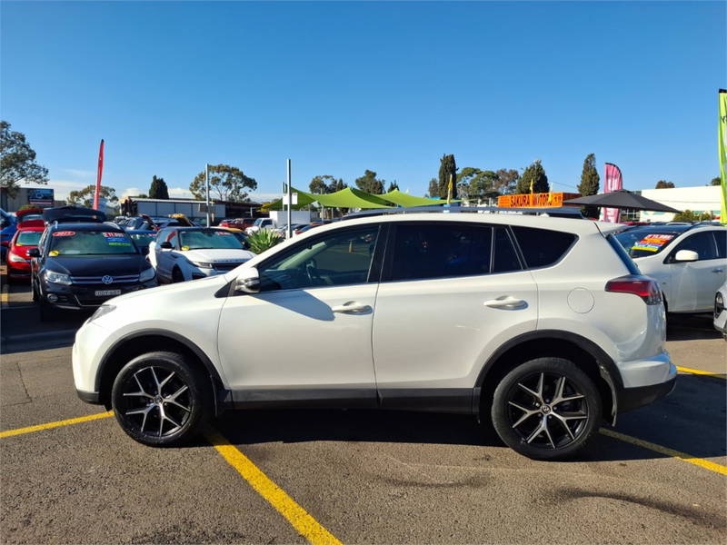 
								2016 TOYOTA RAV4 full									