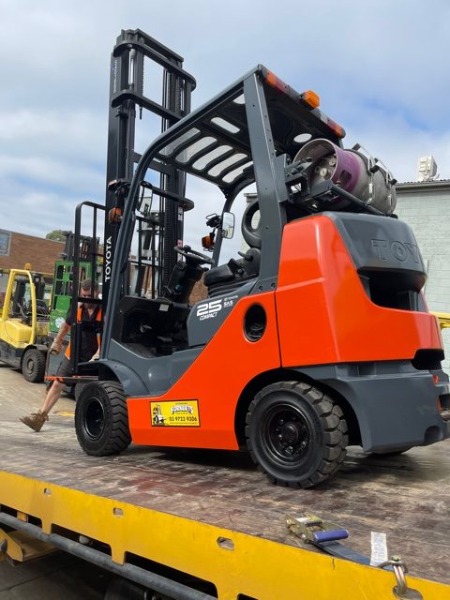 
								Toyota Used Forklift 2.5t Compact full									