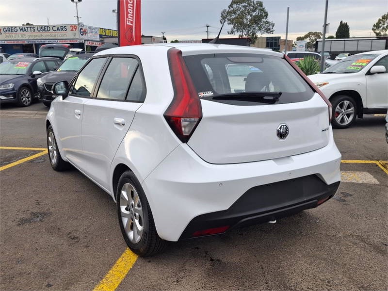 
								2022 MG MG3 full									