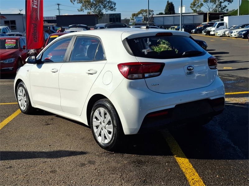 
								2018 KIA RIO full									