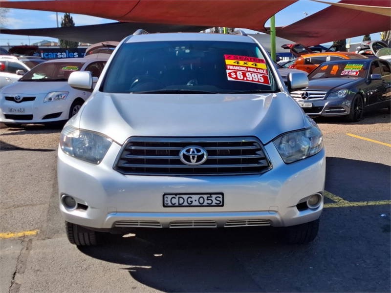 
								2009 Toyota Kluger full									