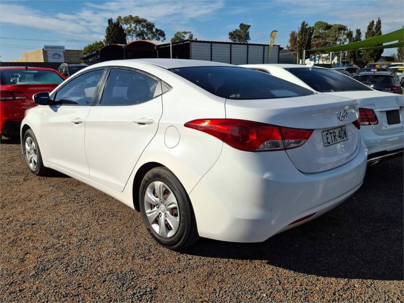 
								201 NISSAN PULSAR full									