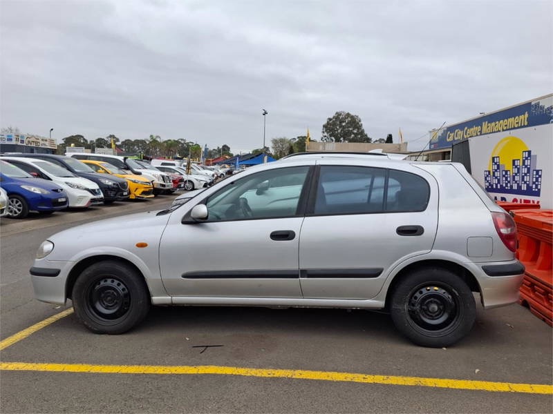
								201 NISSAN PULSAR full									
