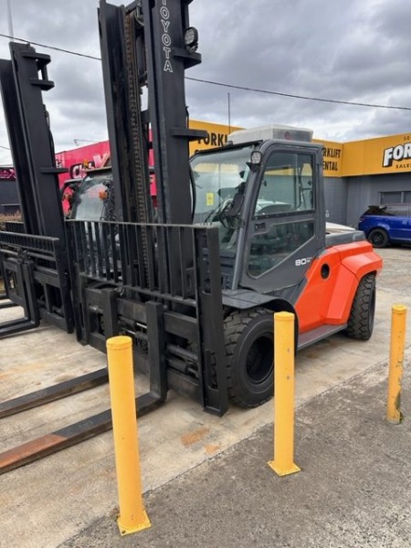 Current Model Used Forklift Toyota 8FD80N 8 Tonne