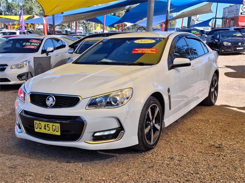 
								2017 Holden Commodore full									