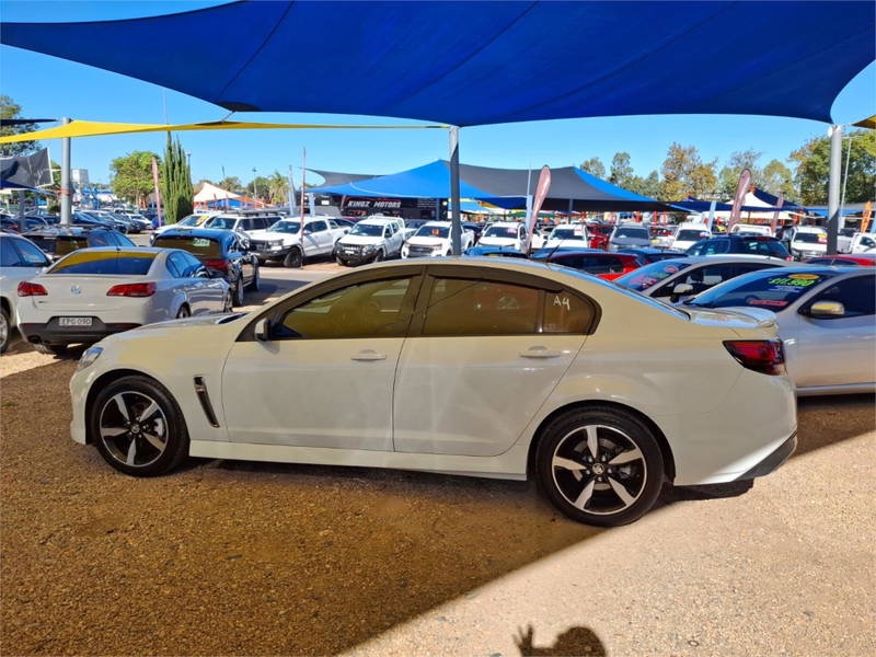 
								2017 Holden Commodore full									