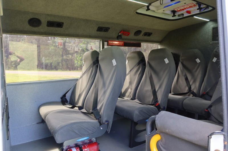 
								Isuzu NLS 45-150 AWD – COACH full									