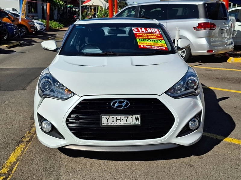 
								2014 Hyundai Veloster full									