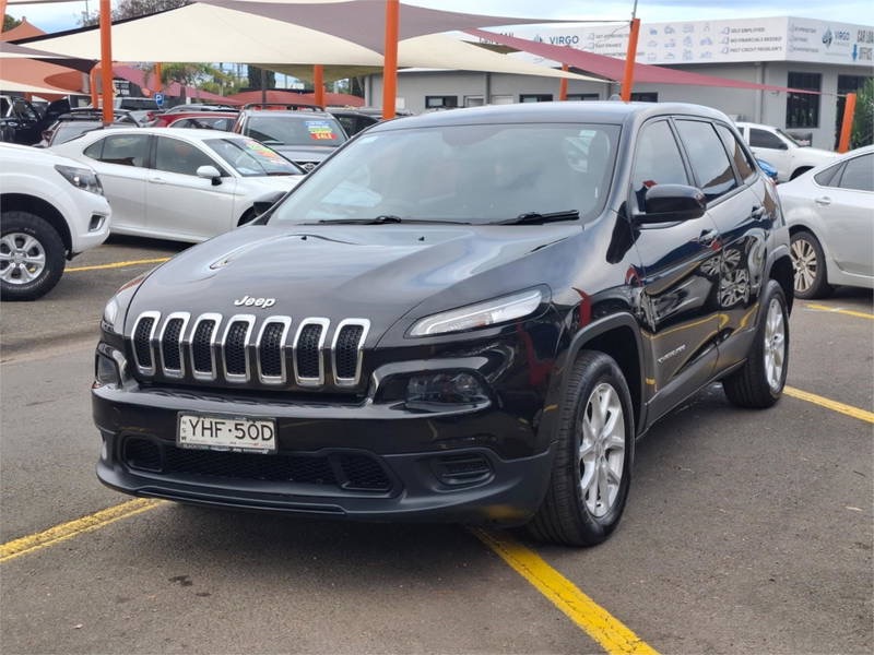 
								2016 Jeep Cherokee full									