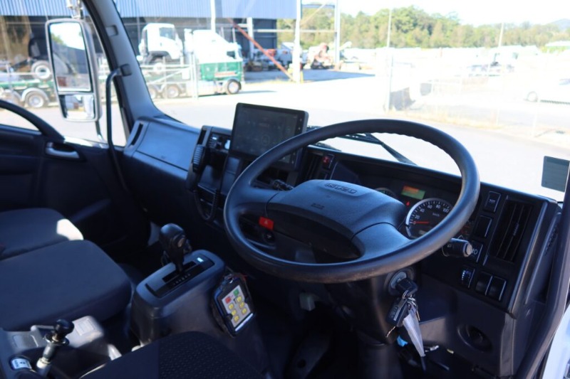 
								Isuzu FSD 140-260 Auto – VACUUM EXCAVATOR UNIT full									