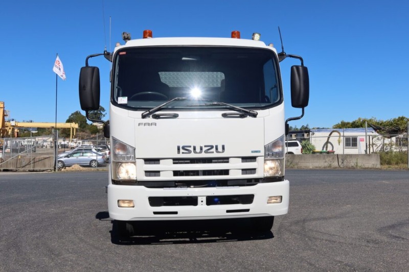 
								Isuzu FRR 500 TIPPER WITH CRANE AND TOOLBOXES full									