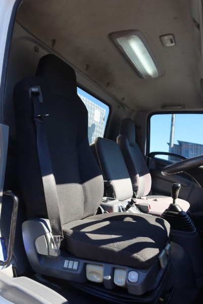 
								Isuzu FRR 500 TIPPER WITH CRANE AND TOOLBOXES full									