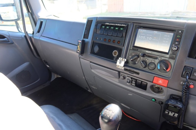 
								Isuzu FRR 500 TIPPER WITH CRANE AND TOOLBOXES full									