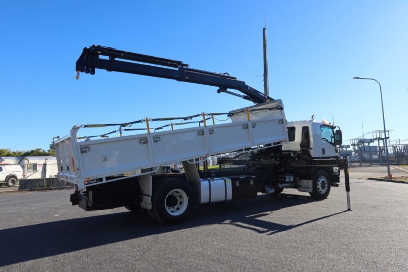 
								Isuzu FVD 165-300 Auto full									