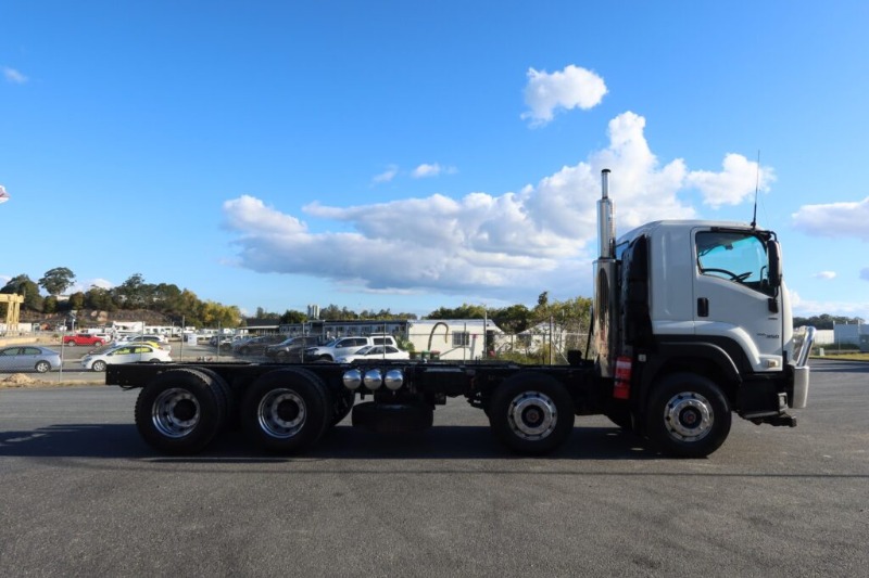 
								Isuzu FYJ 300-350 Auto 8×4 full									