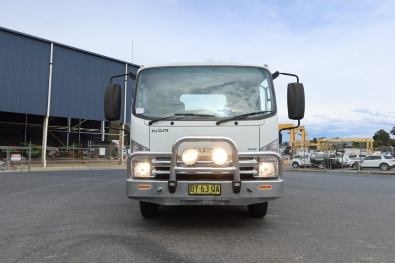 
								Isuzu NQR 450 Medium full									