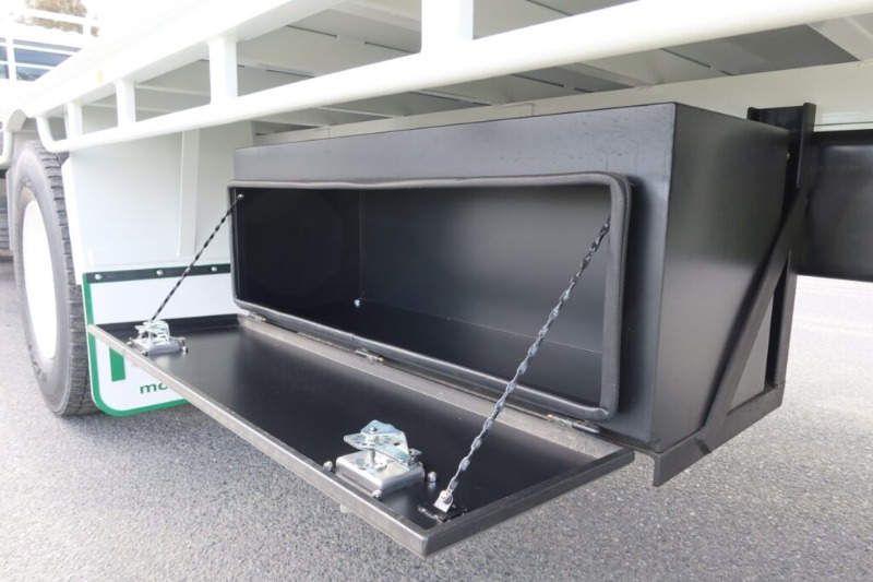 
								Isuzu FVD 1000 Auto – NEW 9.3M STEEL TRAY full									