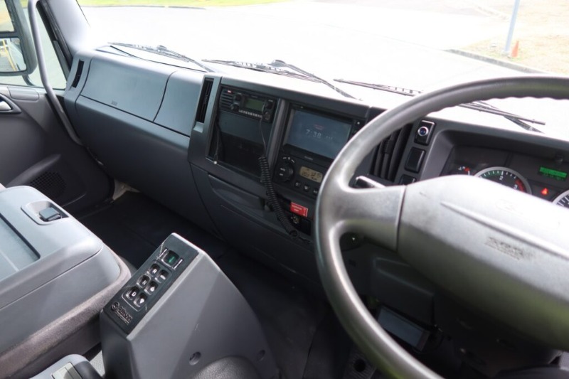 
								Isuzu FVD 1000 Auto – NEW 9.3M STEEL TRAY full									