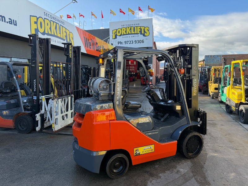 Used Toyota 3.5T LPG Forklift